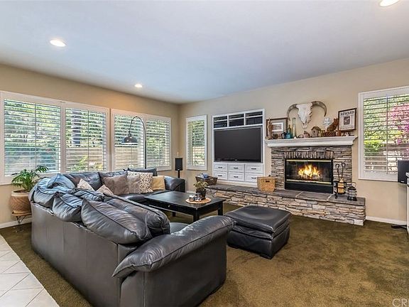 5th image of 27321 Woodlawn Ct