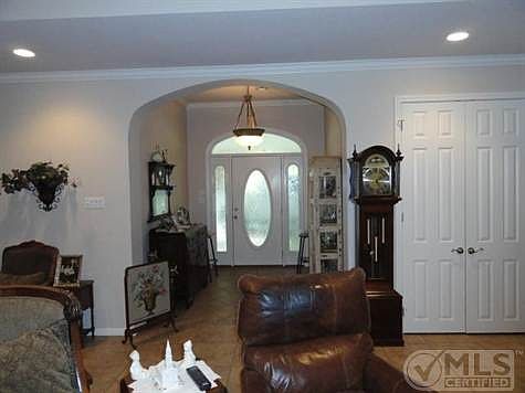 1st image of 35094 Oak Forest Dr