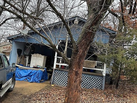 5th image of 43 Layman Ave