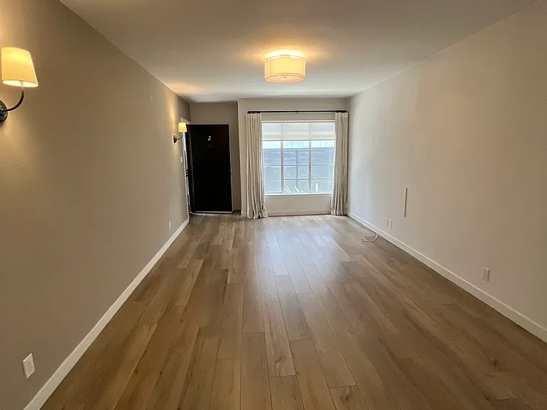419 S Rexford Dr #2 — Photo 14