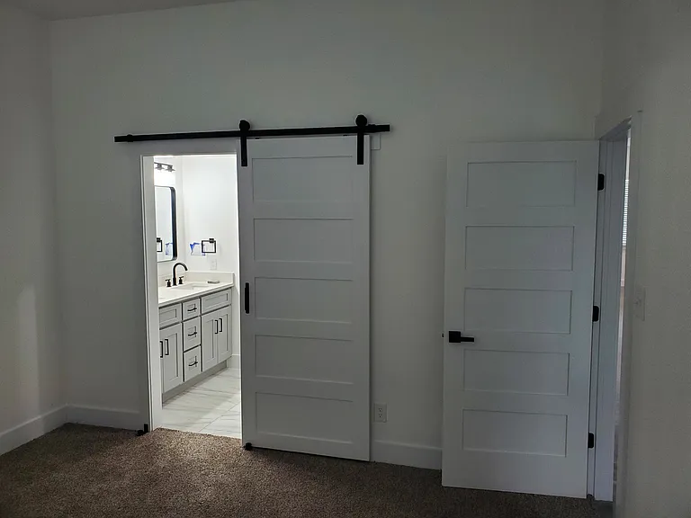 100 Nathan Ln — Photo 11