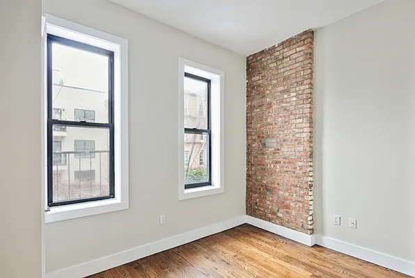 Rented by Compass | media 13