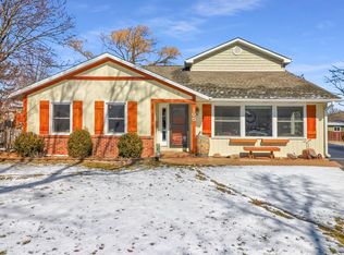 105 Clover Ct, Bartlett, IL 60103