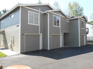 1686 NE Lotus Dr UNIT 2, Bend, OR