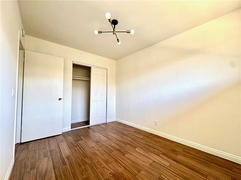 233 S Baldwin Ave #D — Photo 14