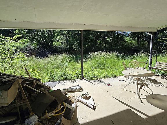 5th image of 775 Fortner Dr