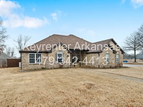 400 Lyndal Ln, Bentonville, AR 72712