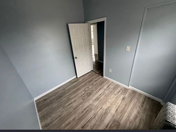 3rd image of 287 Sussex Ave #2A