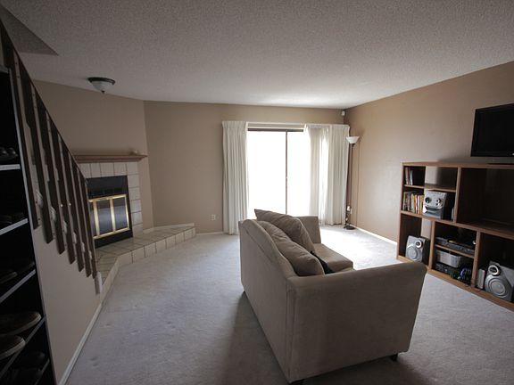 4th image of 11608 E Cedar Ave