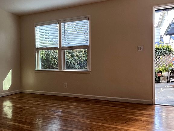 5th image of 1311 23rd St Unit D