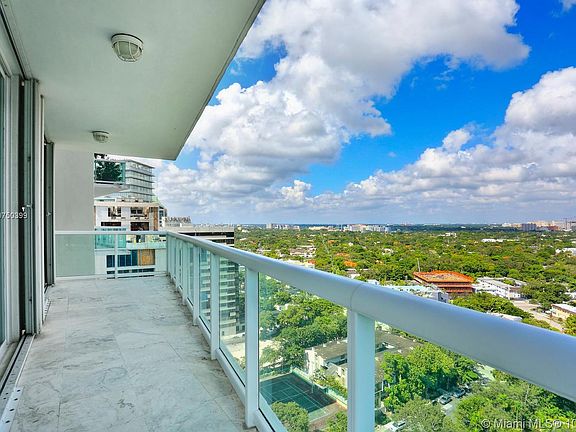 4th image of 2645 S Bayshore Dr APT 1901