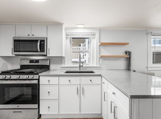 14 Fowler St APT 3, Salisbury, MA 01952