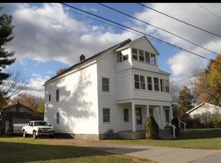 15 Pawling Ave #1, Mechanicville, NY 12118