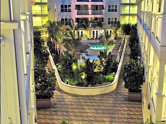 4th image of 2030 N Pacific Ave Unit 216