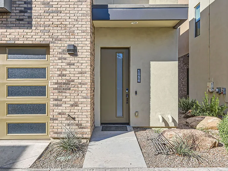901 S Smith Rd #1056 — Photo 3