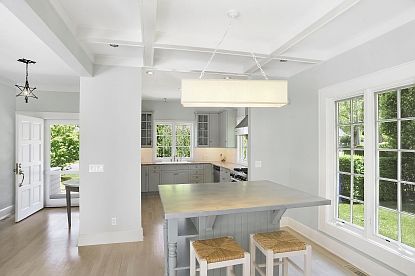 5th image of 42 Oakland Ave