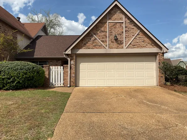 52 Oakcrest Pl, Brandon, MS 39042