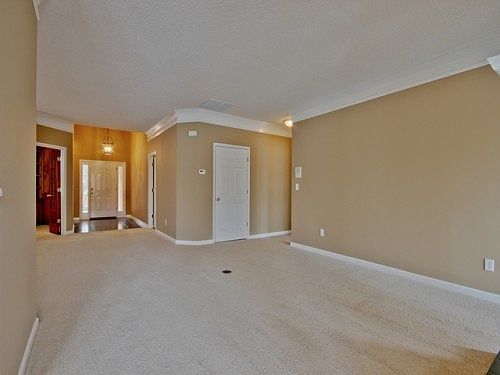 5th image of 104 Augusta Dr