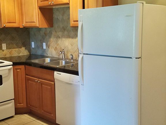 2nd image of 1446 E Roy St APT 303