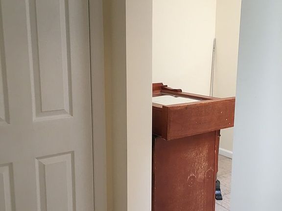 2nd image of 2809 23rd Ave #2