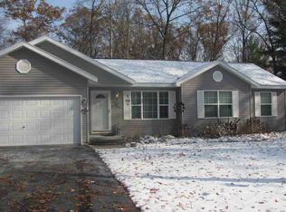 203 Marigold Ln, Houghton Lake, MI