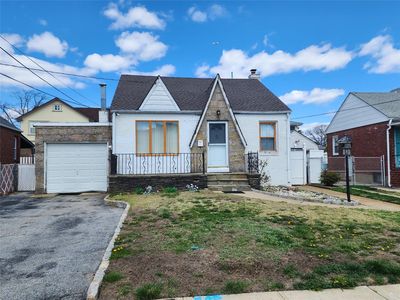 24 Standish Road, Valley Stream, NY, 11580