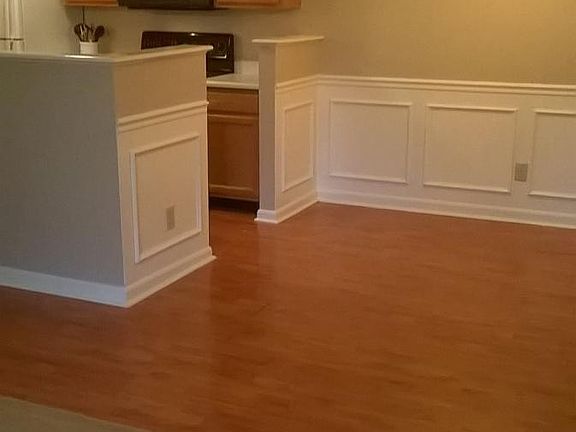 4th image of 7317 Chatham Ct