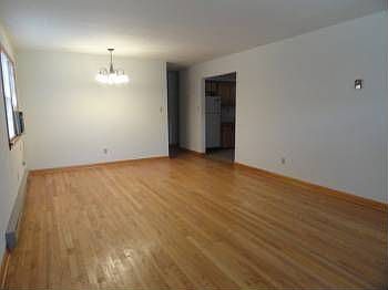 2nd image of 139 W Gilpin Ave