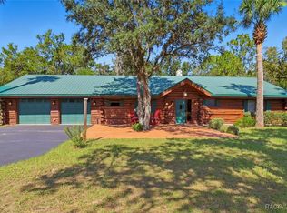 7027 W Seven Rivers Dr, Crystal River, FL 34429