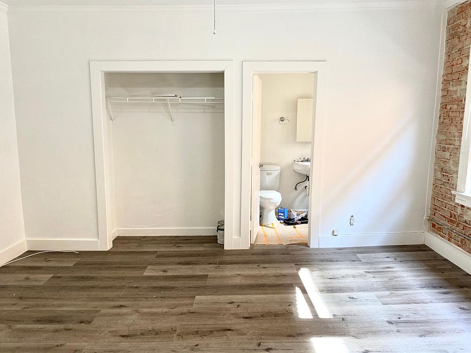 2nd image of 728 S Berendo St APT 208