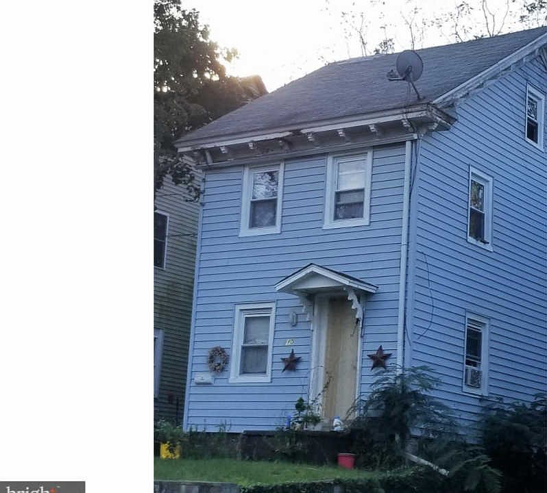 2nd image of 140 S Giles St