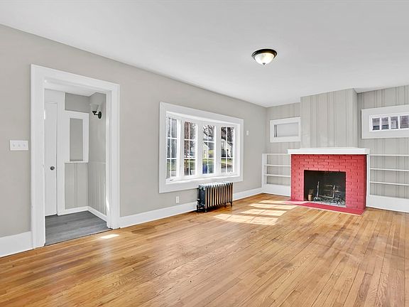 5th image of 157 Penrose St