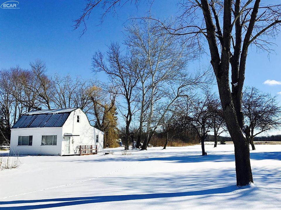 5074 N Center Rd, Flint, MI 48506 Zillow
