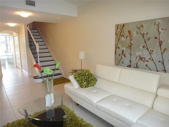 2nd image of 2337 Anchor Ct
