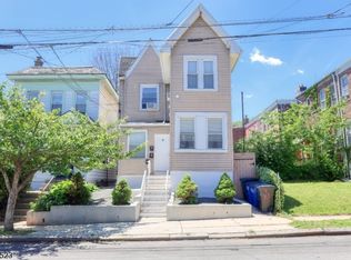 9 Emerson Pl, Newark, NJ 07114