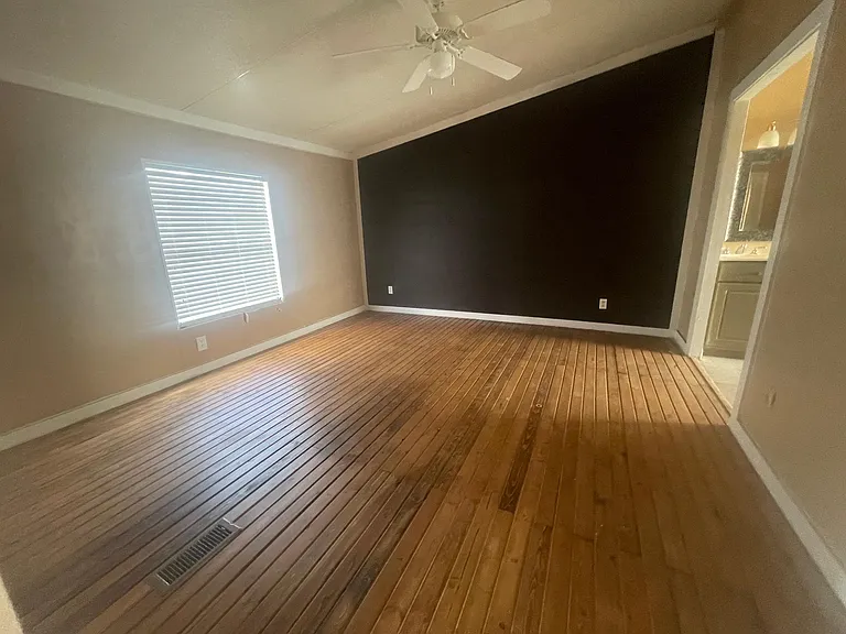 7274 N FM 148 — Photo 10
