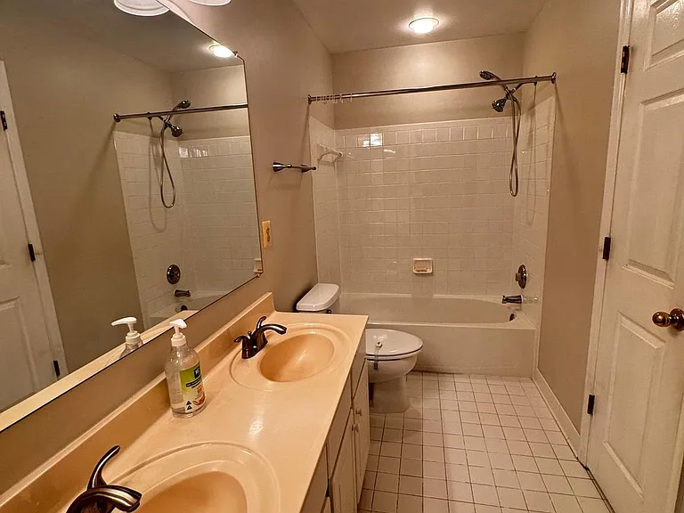 13 Fire Princess Ct — Photo 46
