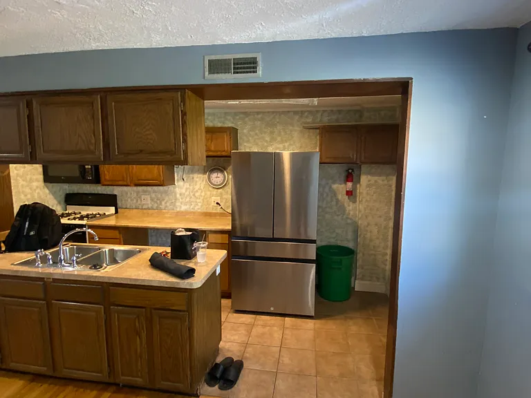 1155 Taylor Dr — Photo 5