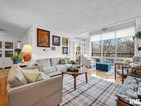 5th image of 4444 N Knoxville Ave APT 407