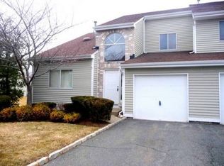 115 Castle Ridge Dr #58, East Hanover, NJ 07936