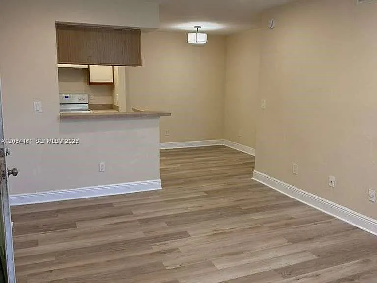 1247 SW 46th Ave #1306 — Photo 4