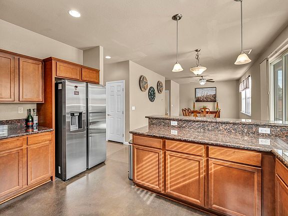 5th image of 3680 Coastal St