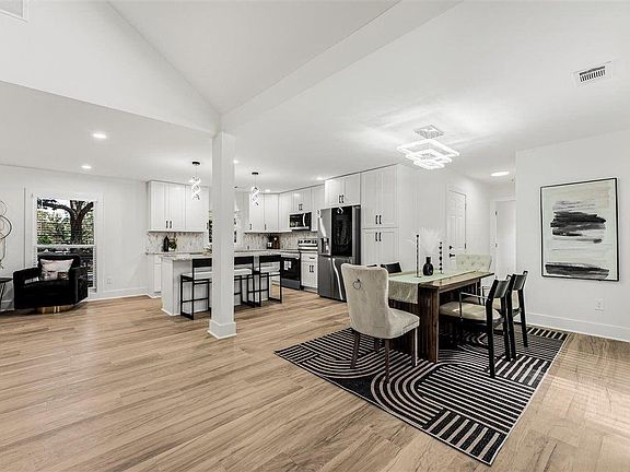 5th image of 4071 Rainbow Dr