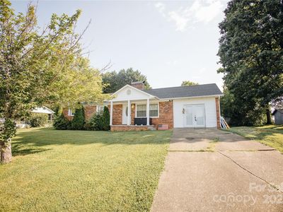 98 Long St, Marion, NC, 28752