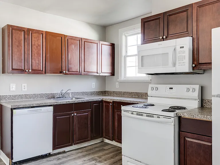 3621 Benton Ave — Photo 10