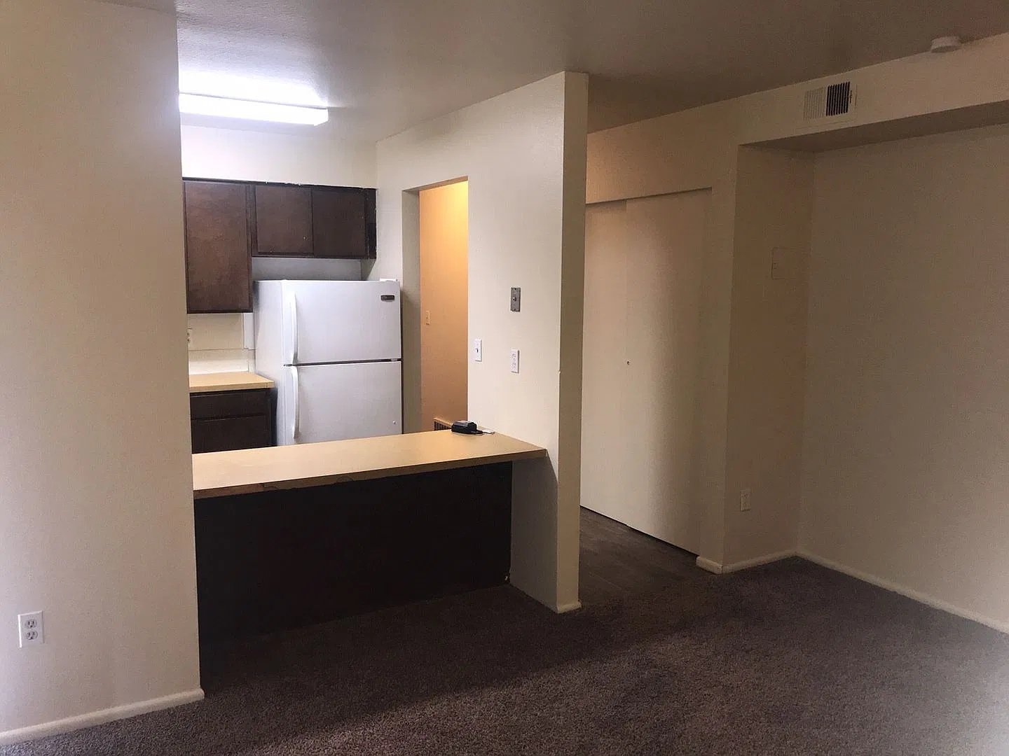 South Ogden rental main floor — Photo 2