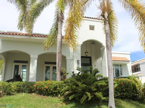 34 Calle Amber #34, Vega Alta, PR 00692