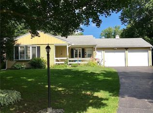 2 Earl Dr, Rochester, NY 14624