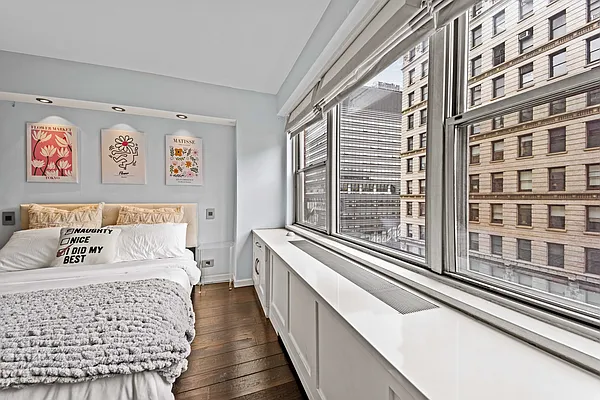 Sold by Hauseit LLC | media 4