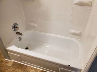 2100 Pershing Blvd #2, Clinton, IA 52732